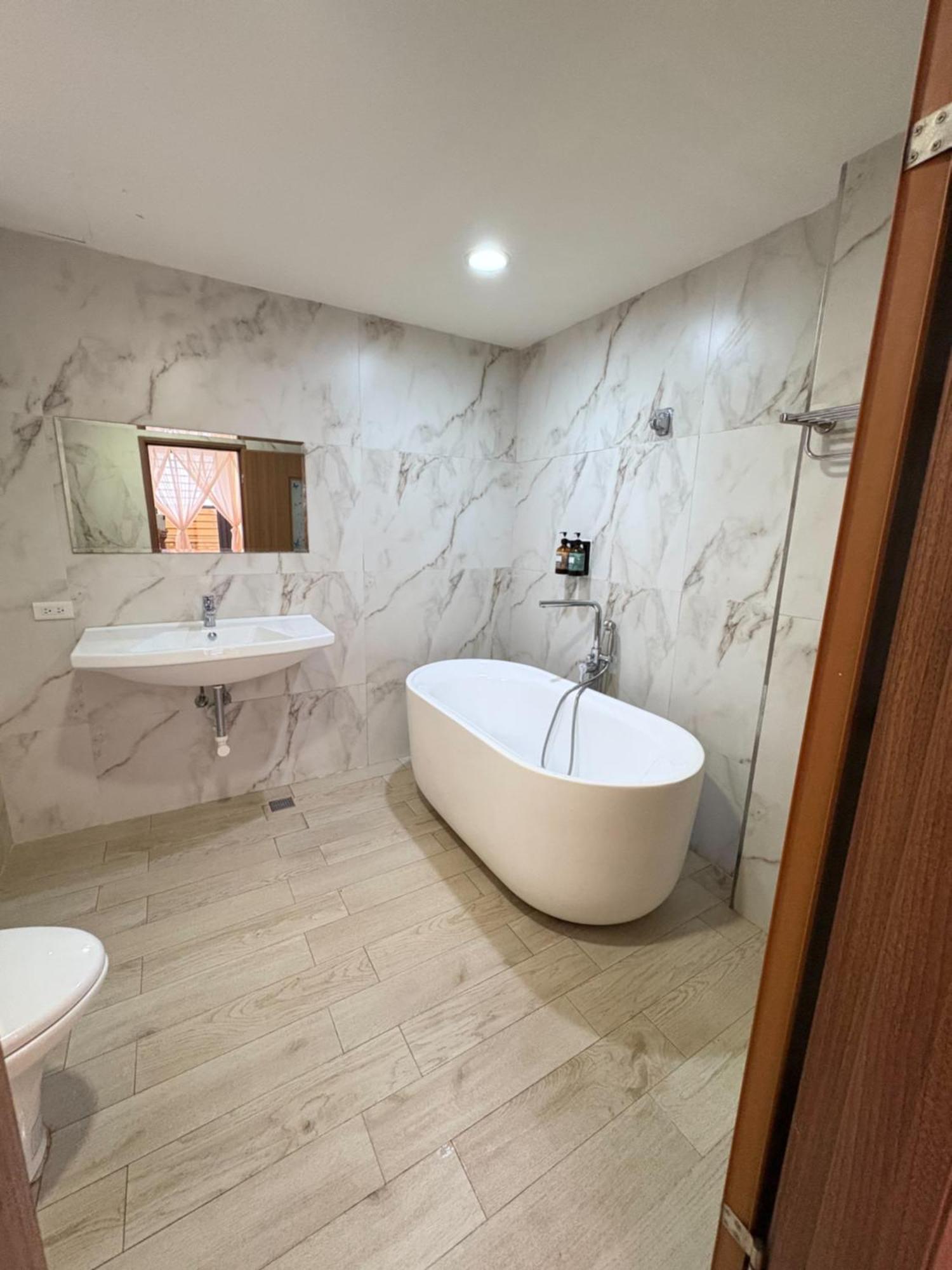 Kaohsiung Raifong Corner Homestay Ngoại thất bức ảnh